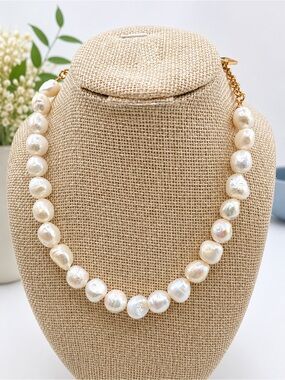 Laundry by Shelli Segal Faux Pearl Statement Necklace (LR111/5)